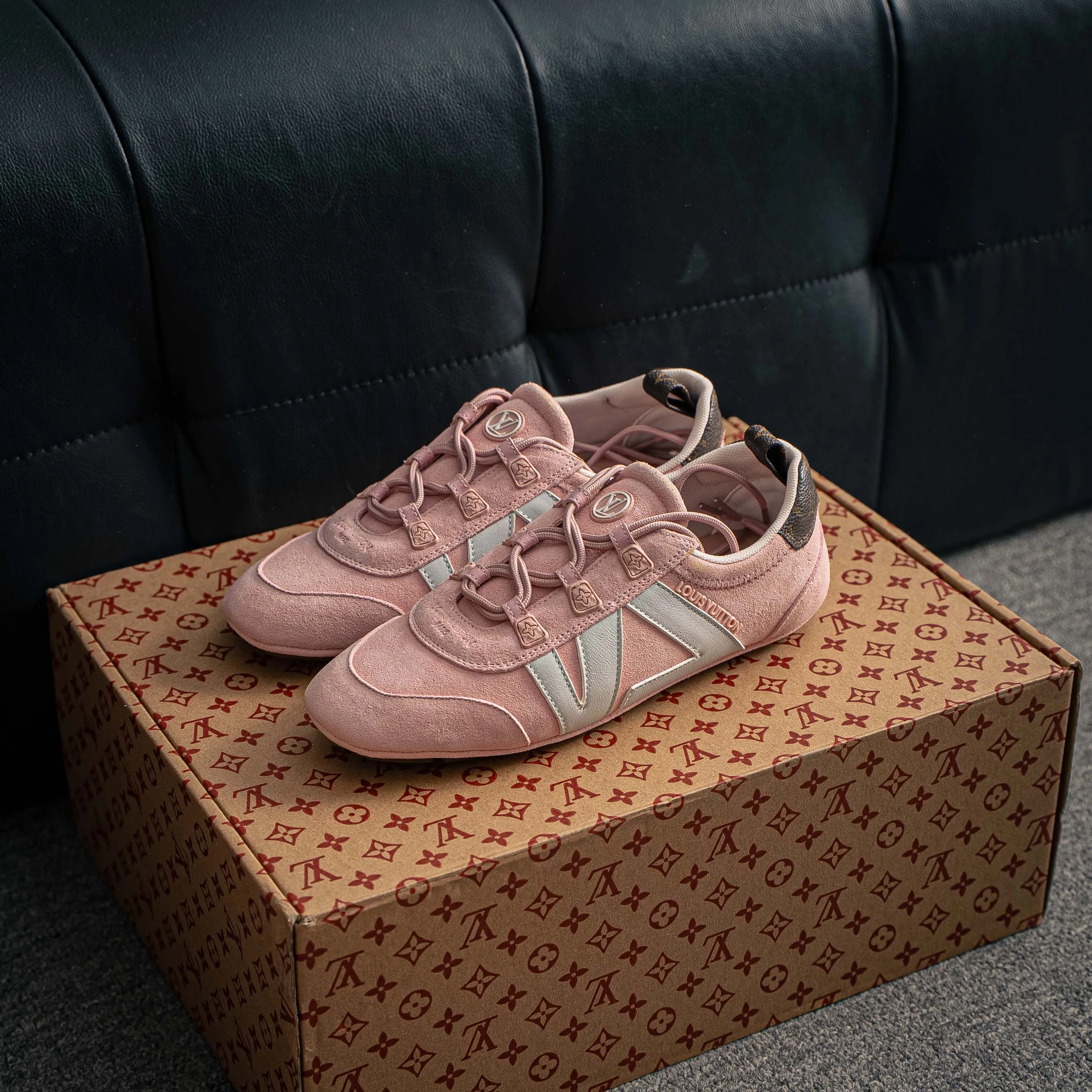 # LOUIS VUITTON lv Sneakerina 2026 New Arrival Shoes Shoes Sacchetto Shoes ， Shoes ， 。
